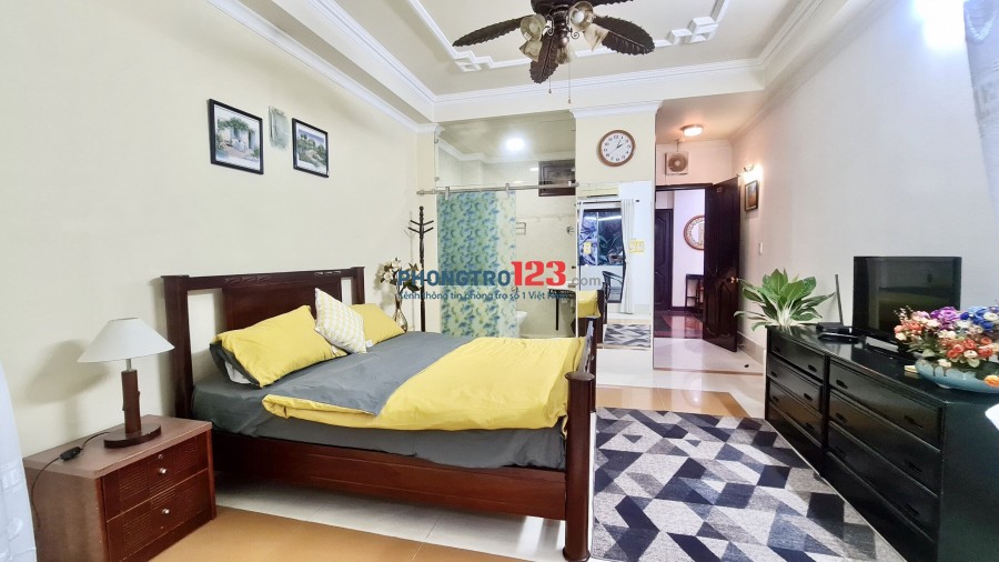 Phòng full nội thất cao cấp trung tâm quận 1