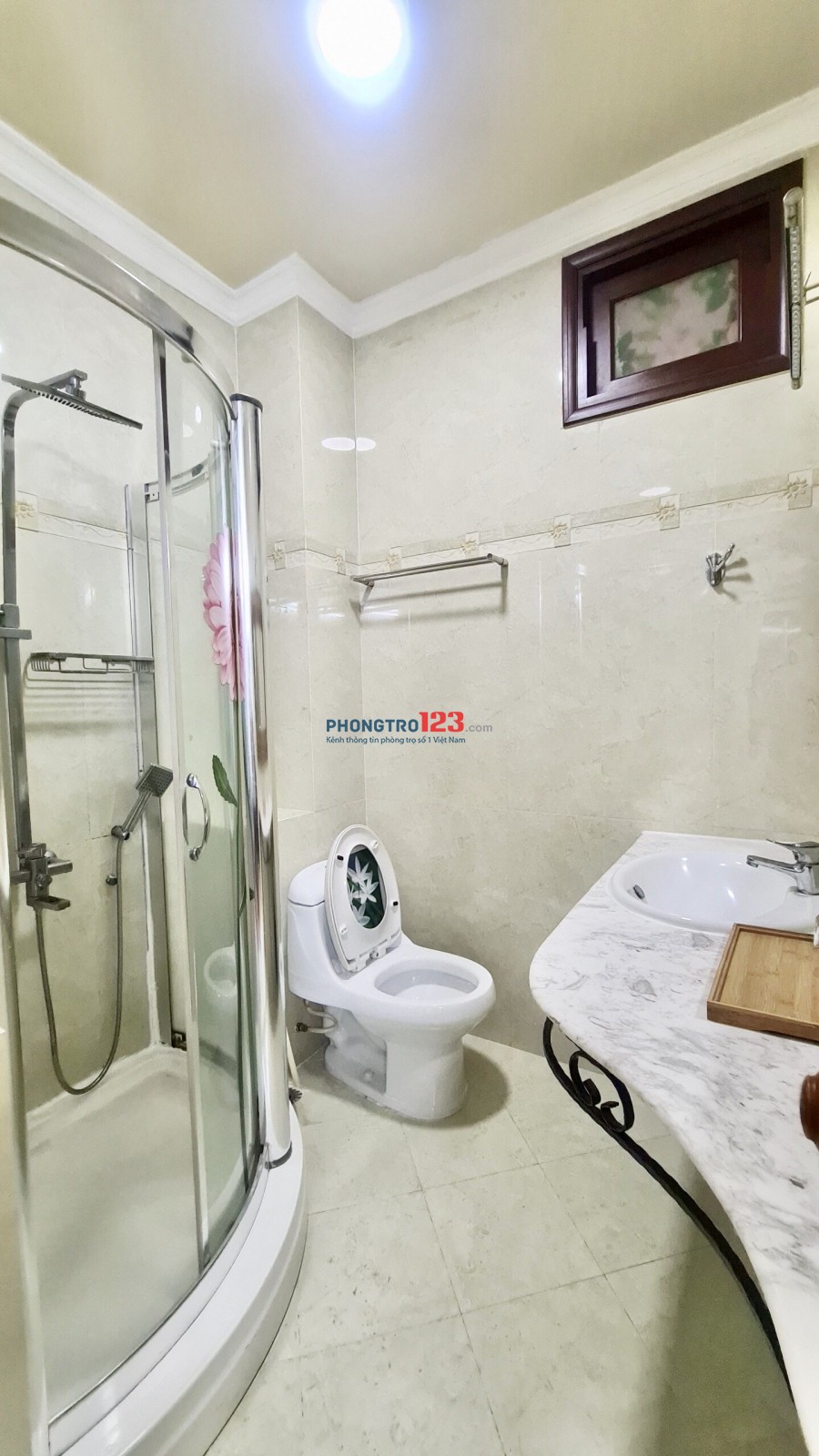 Phòng full nội thất cao cấp trung tâm quận 1
