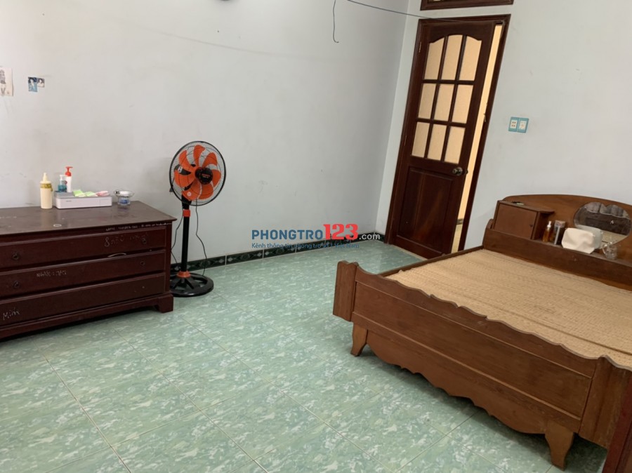 Cho thuê nhà riêng đủ nội thất tại quận Bình Thạnh