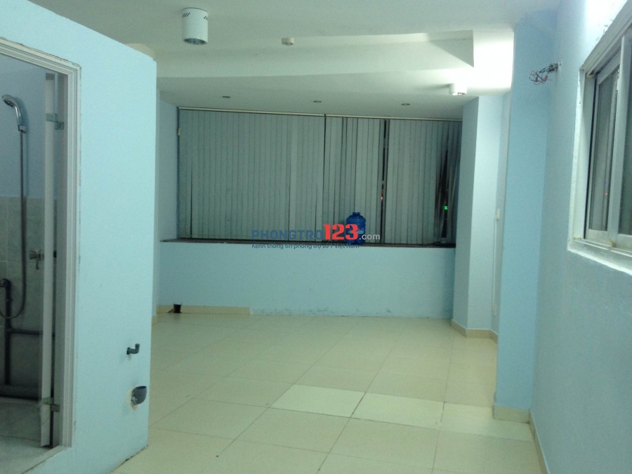 PHÒNG ĐẸP MT 68A Phan Đăng Lưu, Phú Nhuận, DT: 22m2 - (có Thang máy, Máy giặt - Cửa sổ rộng)