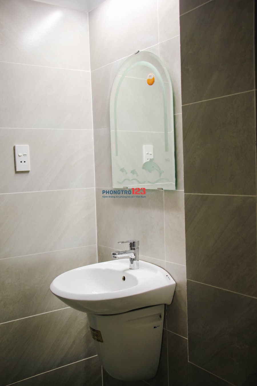 KTX Tiếng Anh 100% - FREE TIỀN TRỌ TẾT - Vietlish Homes