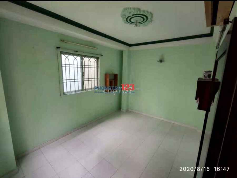 Cho thuê nhà NC 1 trệt 3 lầu 3pn có máy lạnh tại hẻm 226 Nguyễn Trãi P3 Q5 giá 10,5tr/th
