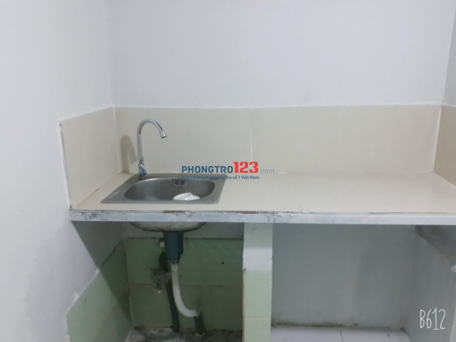 Cho thuê phòng trọ khu Kiều Đàm kế Him Lam Quận 7, phòng dưới đất Giá: 2.8 triệu/tháng có gác máy lạnh.