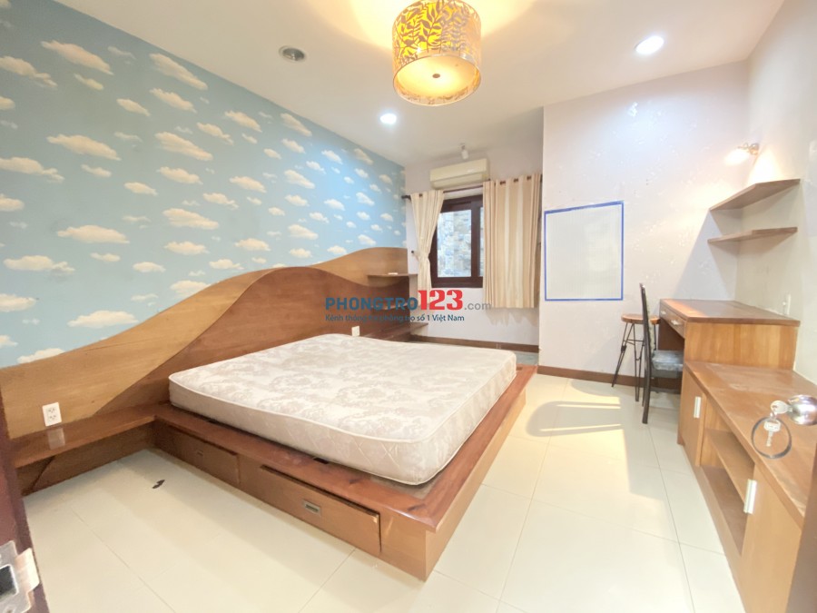 Cho thuê phòng ngay trung tâm Quận 1, mặt tiền Huỳnh Khương Ninh-Ngay công viên Lê Văn Tám, 25m2