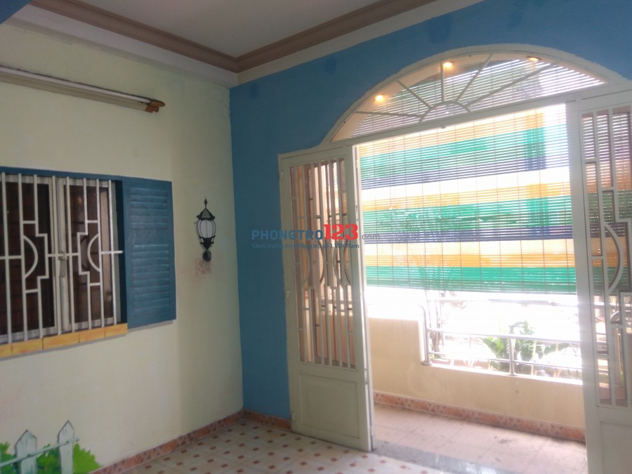 Cho thuê nhà nguyên căn 135m2, Quận Bình Thạnh