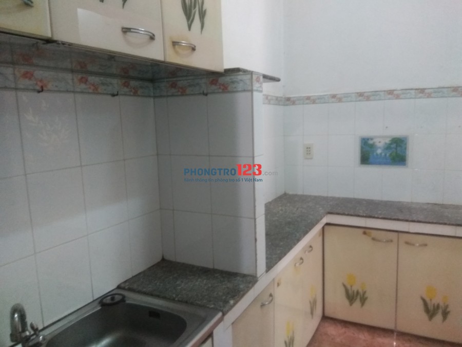 Cho thuê nhà nguyên căn 135m2, Quận Bình Thạnh