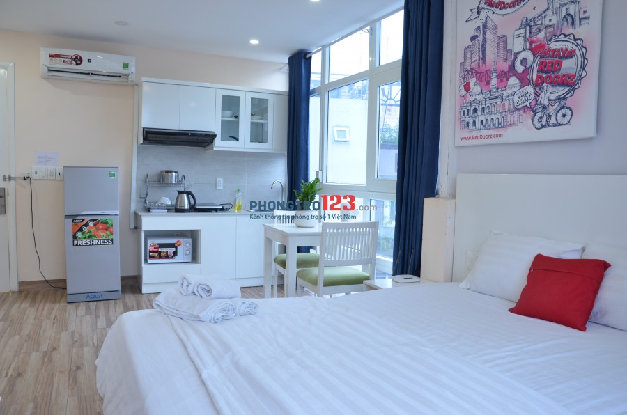 CHDV quận 1 full nội thất, có bếp nấu ăn gần nhờ thờ Tân Định, CV lê văn tám giá từ 6-8tr5