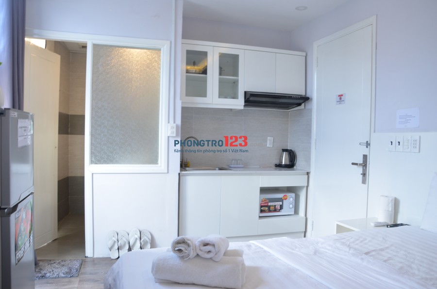 CHDV quận 1 full nội thất, có bếp nấu ăn gần nhờ thờ Tân Định, CV lê văn tám giá từ 6-8tr5