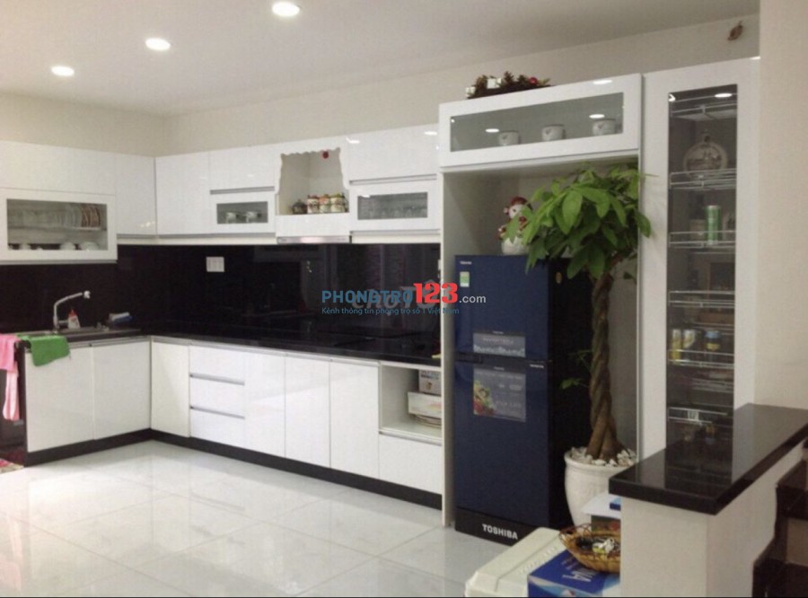 Cho thuê nhà nguyên căn 5x20 Mặt tiền KDC Kim Sơn P Tân Phong Q7