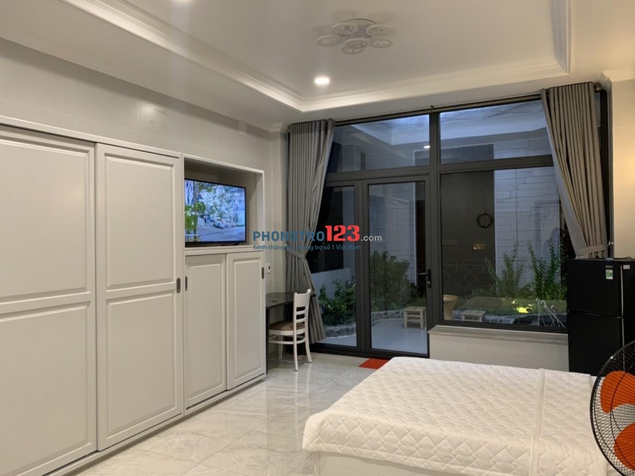 Căn hộ dịch vụ ngã tư phú nhuận sát phan xích long