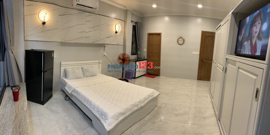 Căn hộ dịch vụ ngã tư phú nhuận sát phan xích long