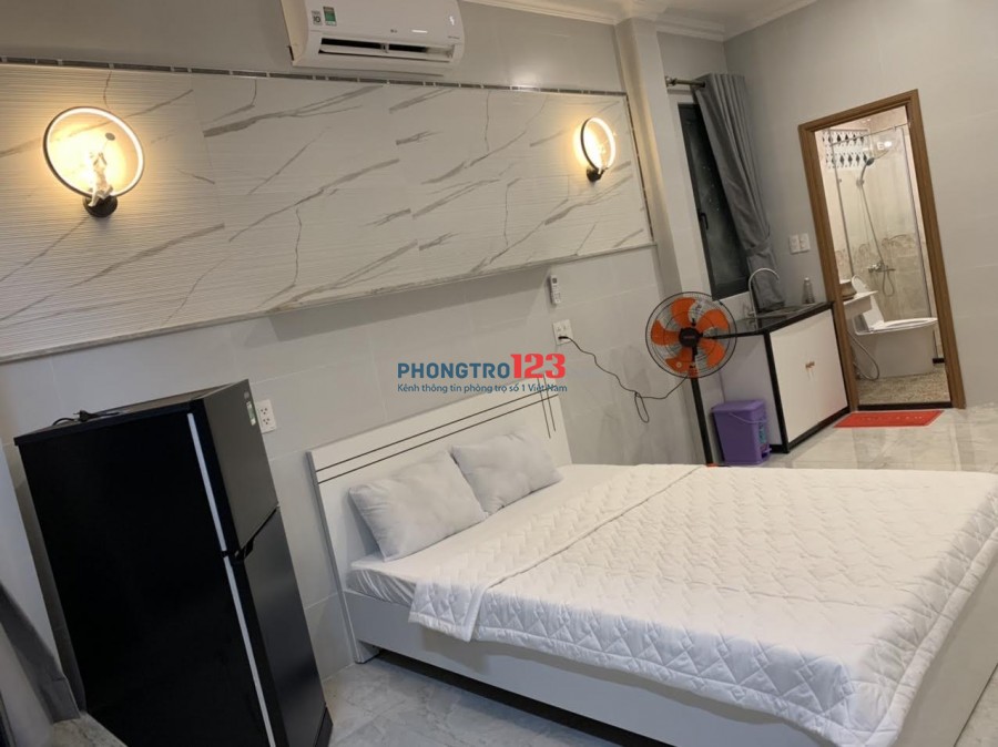 Căn hộ dịch vụ ngã tư phú nhuận sát phan xích long