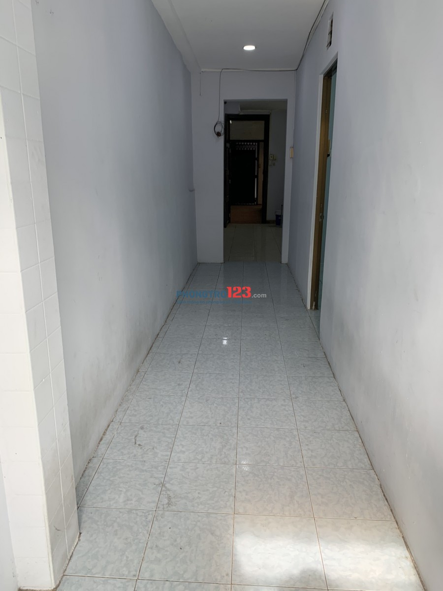 ban công ,sáng thoáng 120m2 ,trần phú ,quận 5