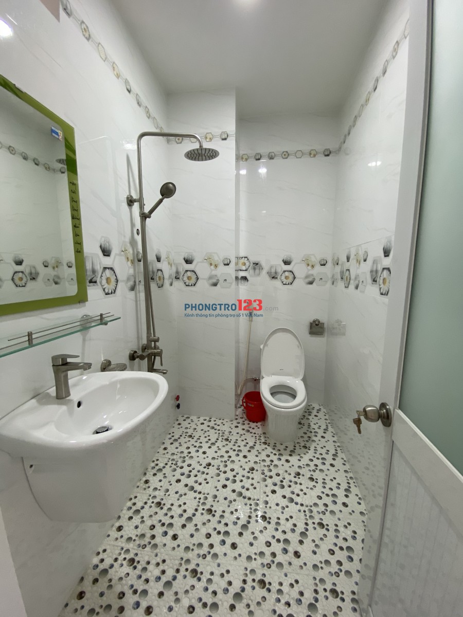 Phòng mới nhà nguyên căn - lầu 2