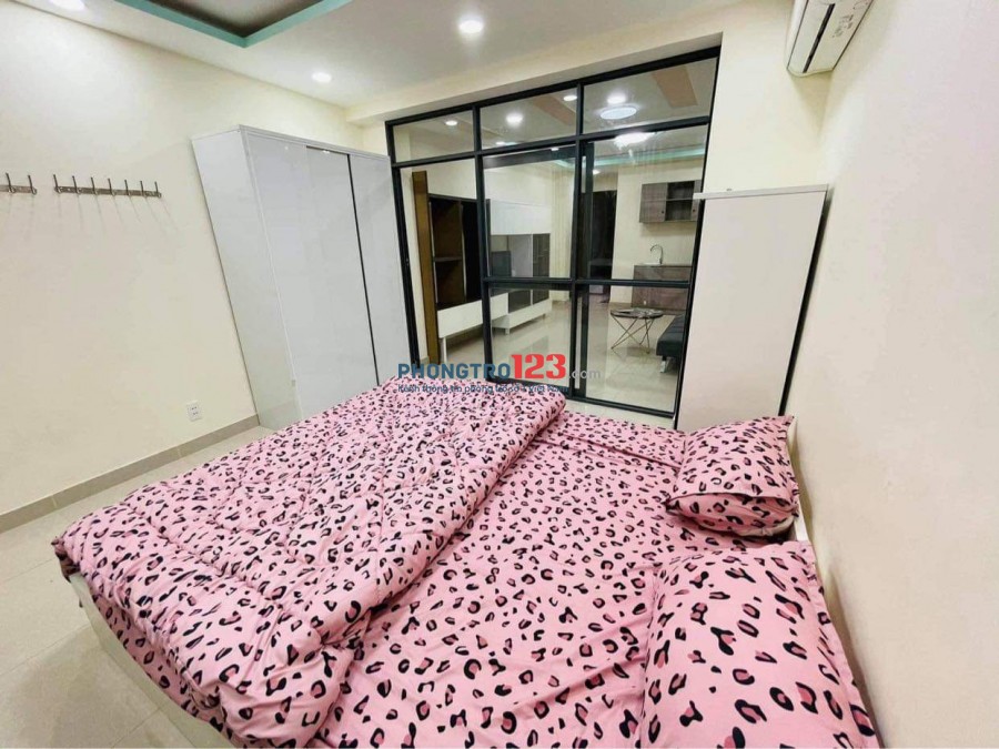 Cần cho thuê căn hộ 1 phòng ngủ riêng biết ngay trung tâm quận 1 , full nội thất Sdt lh 0964601579