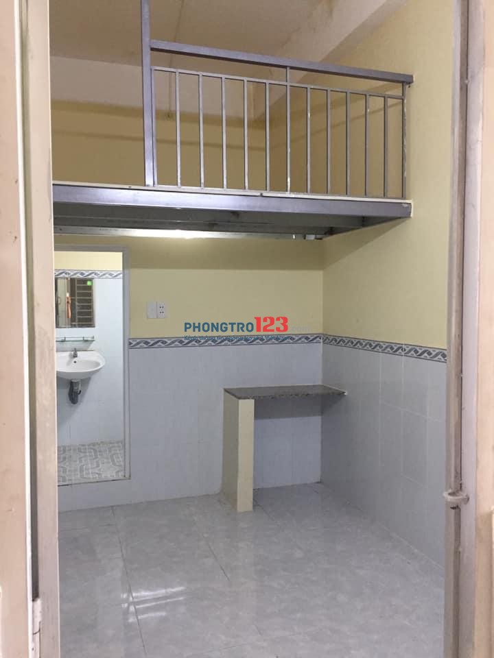 Phòng trọ cho thuê giá rẻ gần CV Đầm Sen