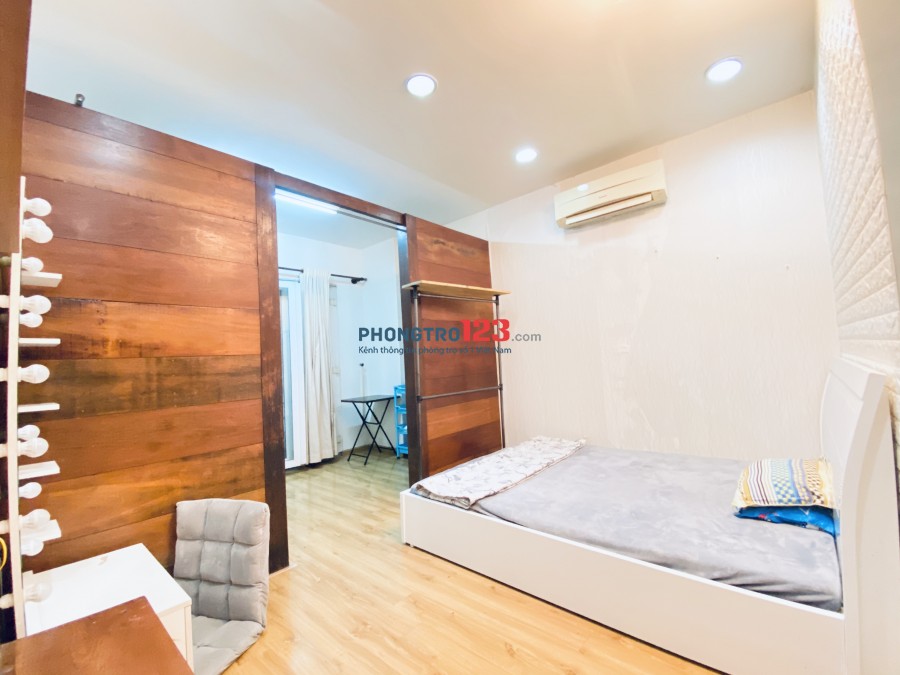 Cho thuê phòng ngay trung tâm Quận 1, mặt tiền Huỳnh Khương Ninh-Ngay công viên Lê Văn Tám, 25m2
