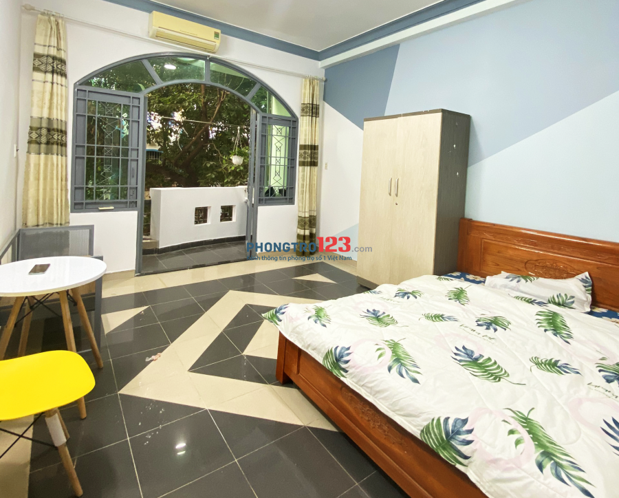[HÌNH THẬT 100%] - Khu cư xá Nguyên Hồng, có công viên, Phòng full nội thất, Ban công, Giờ giấc tự do.