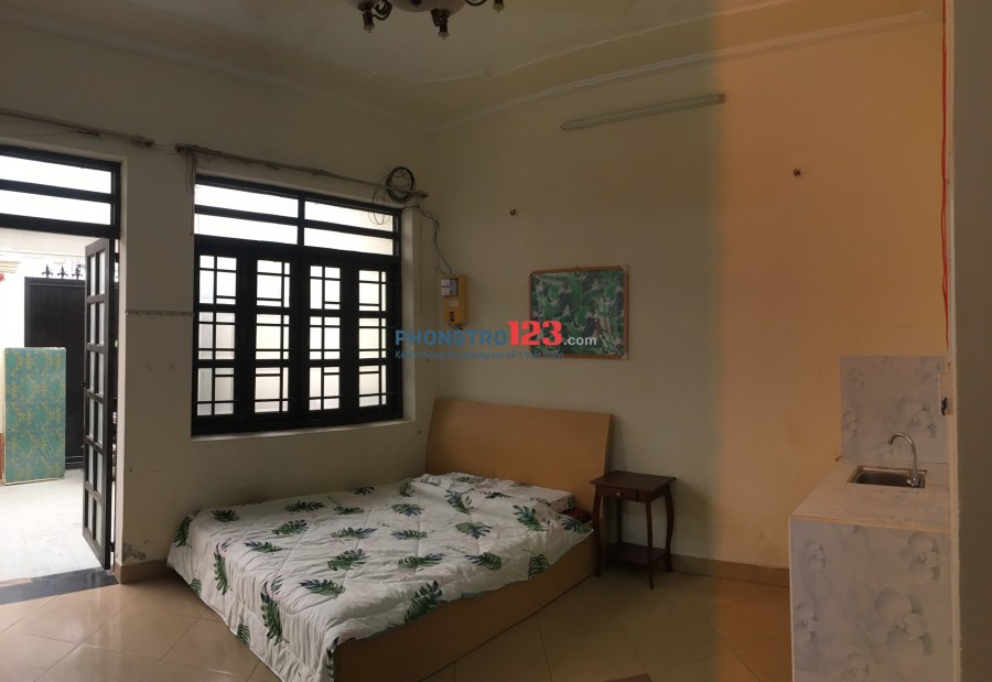 Phòng đẹp, GIÁ RẺ, TIỆN ĐƯỜNG ĐI CÁC TRƯỜNG ĐH GTVT, UEF, HUTECH,... ĐI CÁC Q1, Q3, Q2, Q9,..