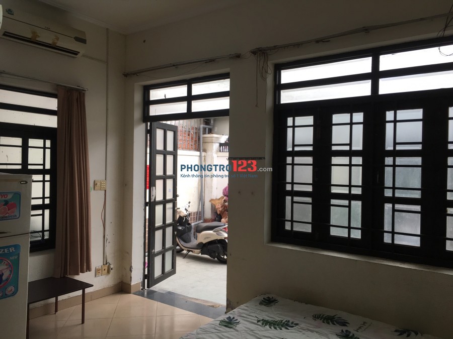 Phòng đẹp, GIÁ RẺ, TIỆN ĐƯỜNG ĐI CÁC TRƯỜNG ĐH GTVT, UEF, HUTECH,... ĐI CÁC Q1, Q3, Q2, Q9,..