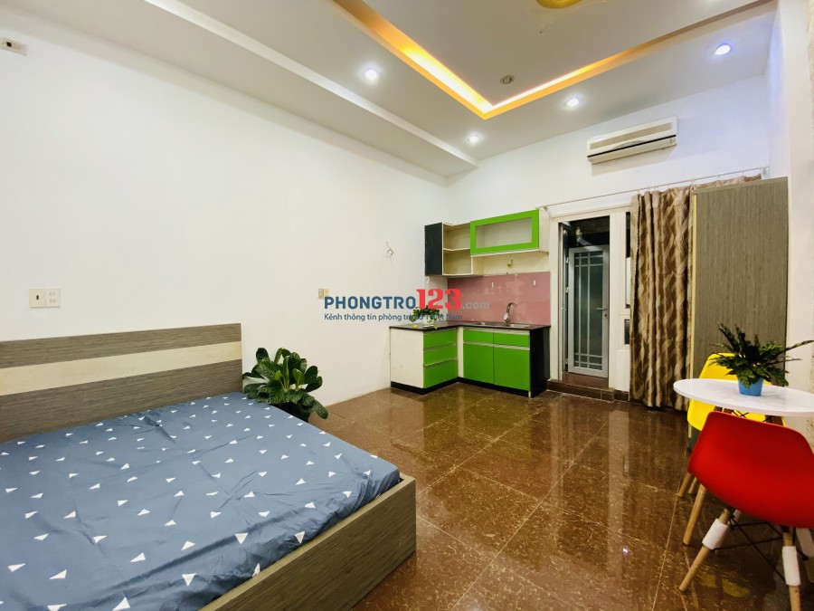 Phòng vip đầy đủ nội thất, cách NGÃ TƯ HÀNG XANH 5p