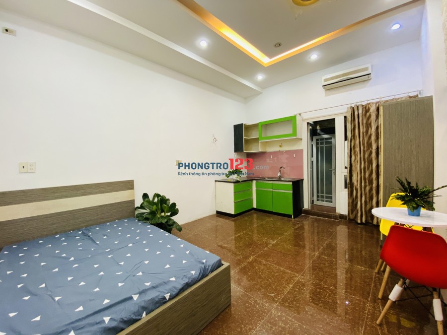 Phòng vip đầy đủ nội thất, cách NGÃ TƯ HÀNG XANH 5p
