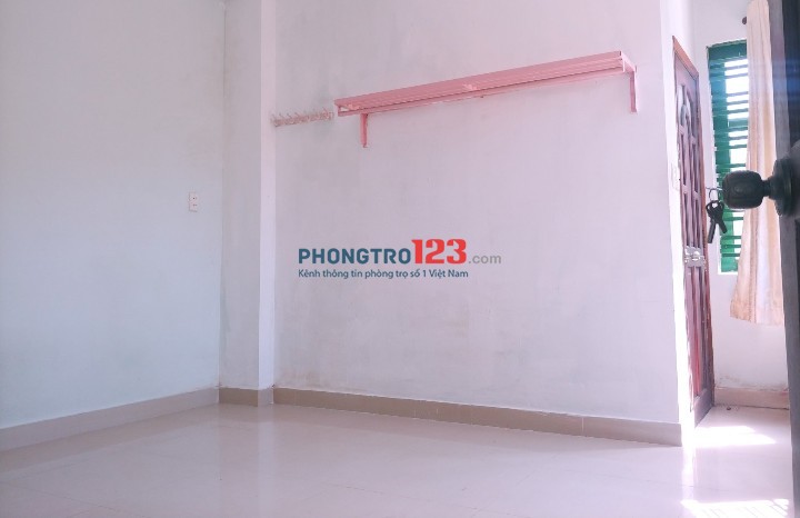 Phòng sạch đẹp thoáng mát ngay Huỳnh Văn Bánh-Lê Quý Đôn