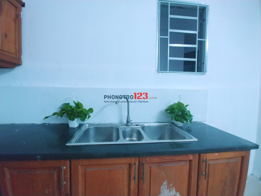 Phòng sạch đẹp thoáng mát ngay Huỳnh Văn Bánh-Lê Quý Đôn