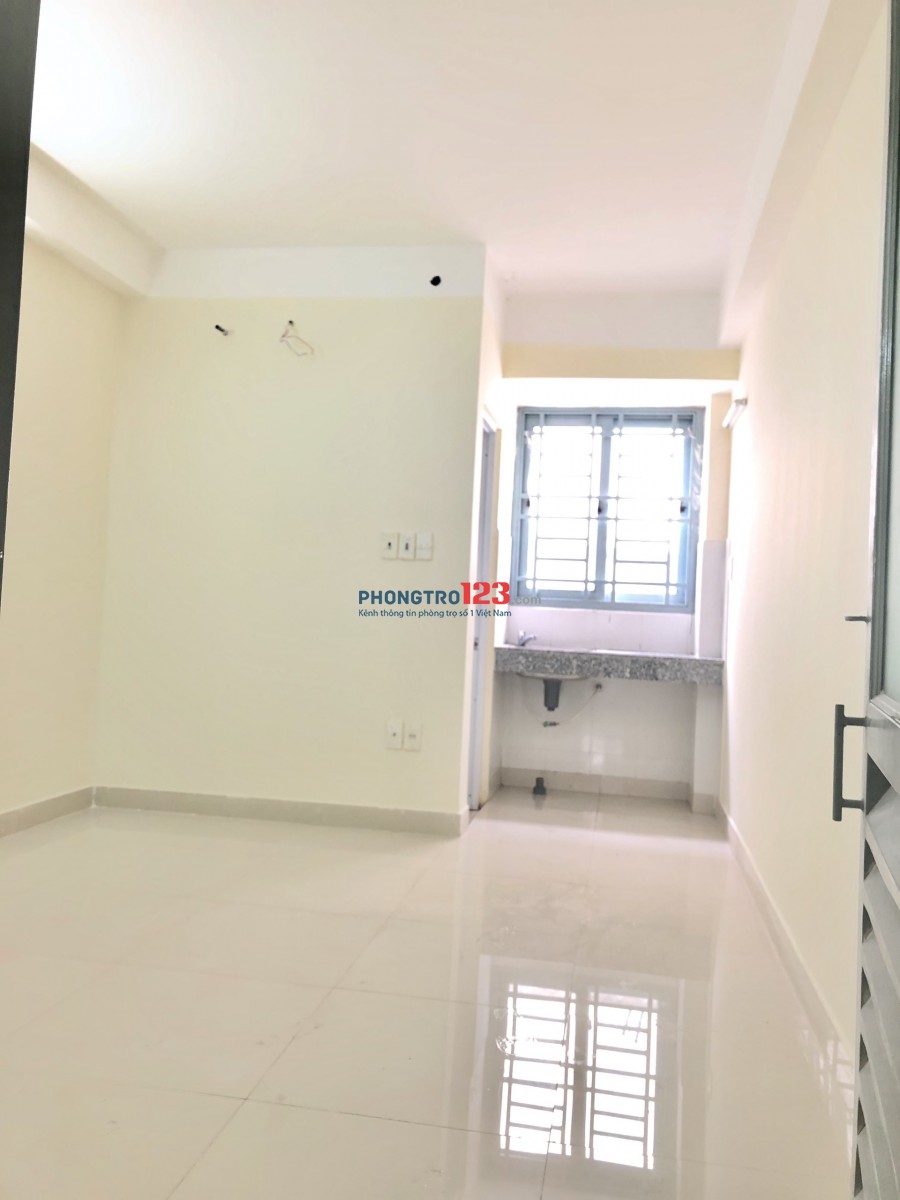 Phòng trọ ngay Dương Quảng Hàm Giá rẻ