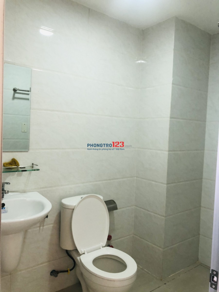Phòng trọ ngay Dương Quảng Hàm Giá rẻ