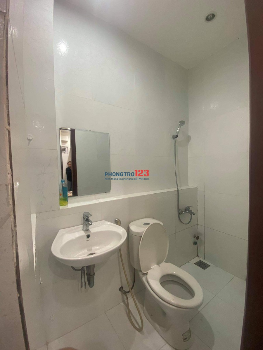 Phòng trọ giá rẻ Quận 3 ngay cầu Lê Văn Sỹ