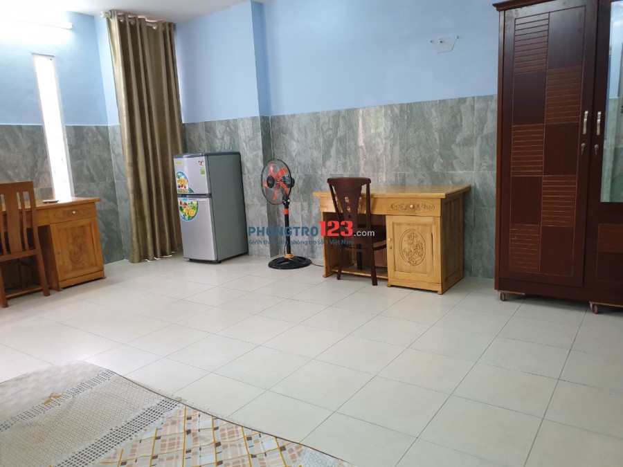 Phòng VIP đủ tiện nghi biệt thự Bình Lợi