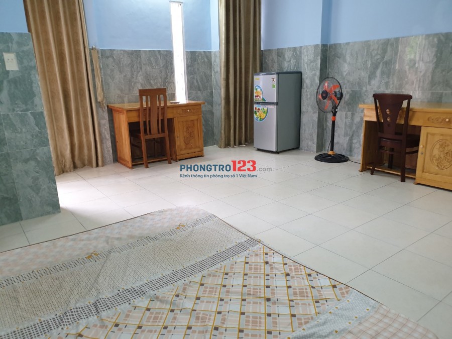 Phòng VIP đủ tiện nghi biệt thự Bình Lợi