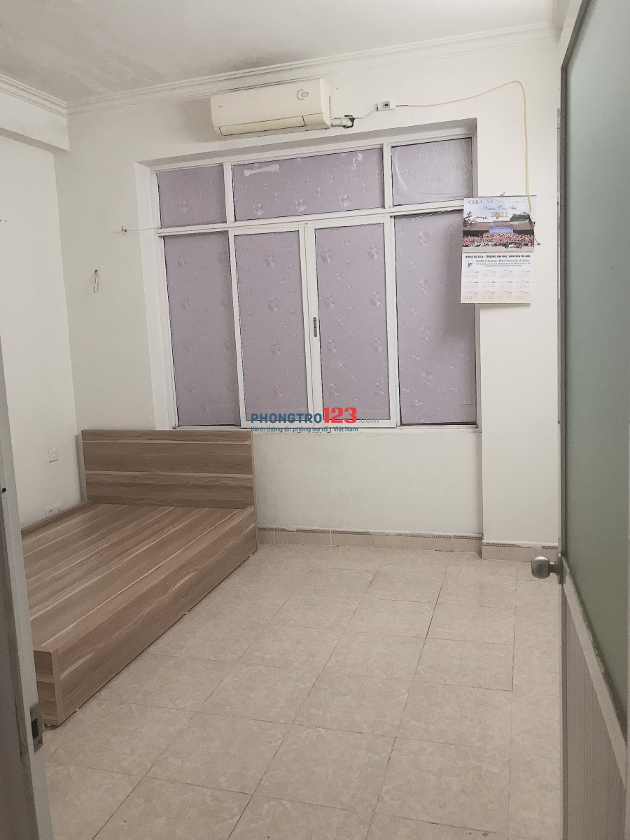 Cho thuê phòng tầng 2 khu Hoàng Quốc Việt, Cầu Giấy vào ở ngay