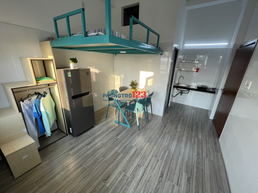 Căn hộ mới xây full nội thất ban công siêu rộng bàu cát p.12 tân bình