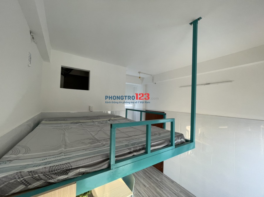 Căn hộ mới xây full nội thất ban công siêu rộng bàu cát p.12 tân bình