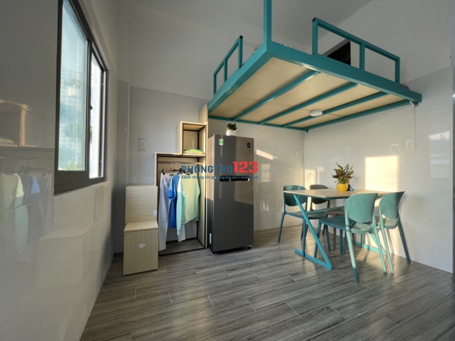 Căn hộ mới xây full nội thất ban công siêu rộng bàu cát p.12 tân bình