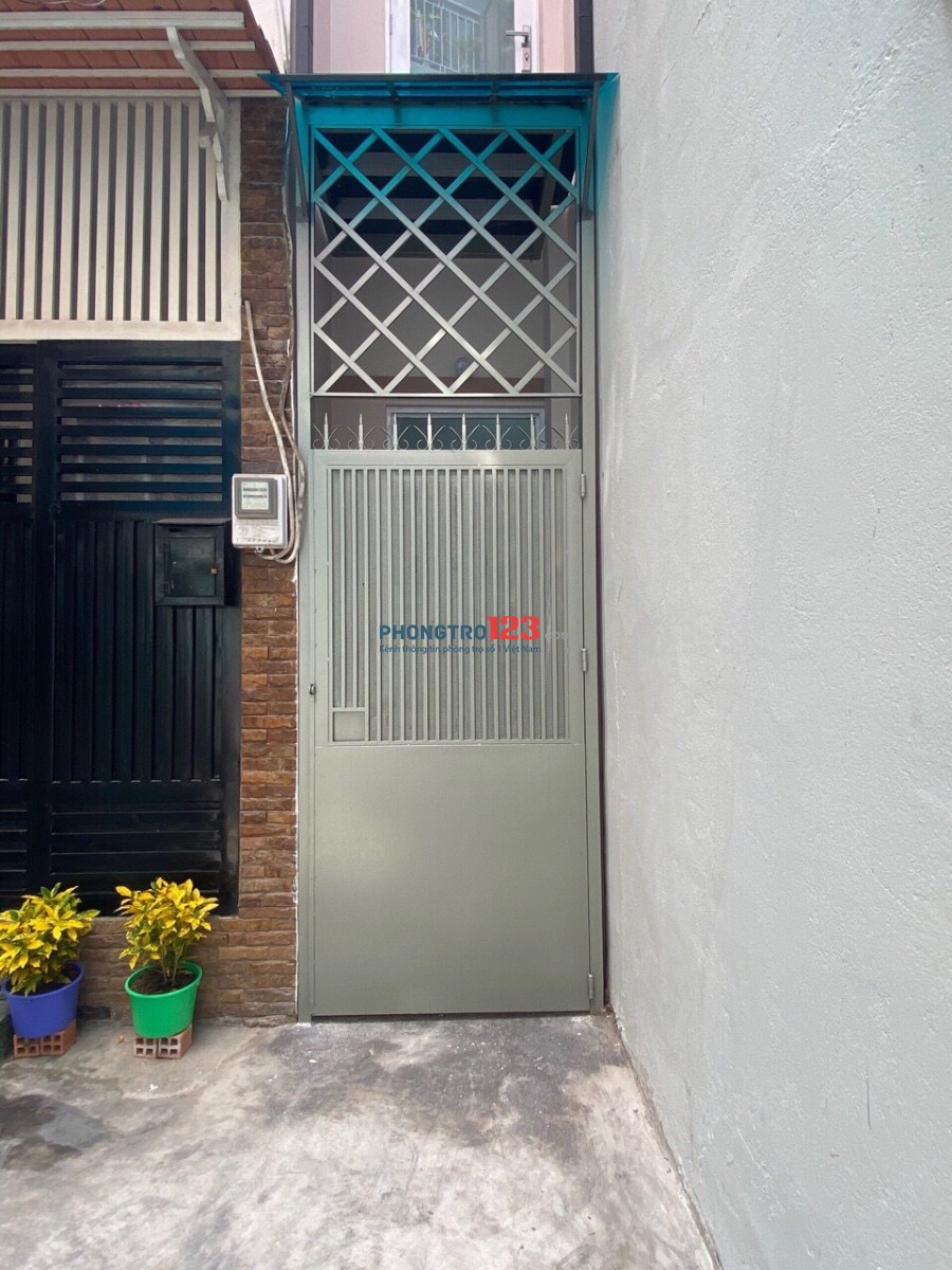 Cho thuê nhà nguyên căn tại đường Thích Quảng Đức, Quận Phú Nhuận.