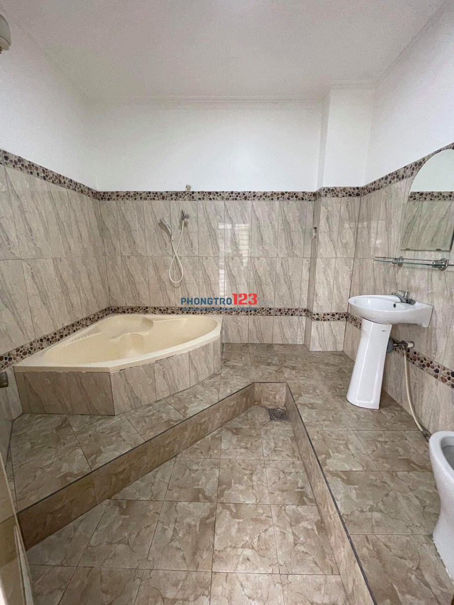 Cho thuê phòng trọ mặt tiền quận Bình Thạnh
