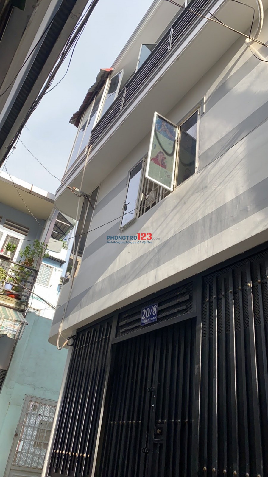 Cho thuê phòng trọ thoáng mát tại Quận Tân Bình có máy lạnh, máy giặt chung, cửa sổ lớn