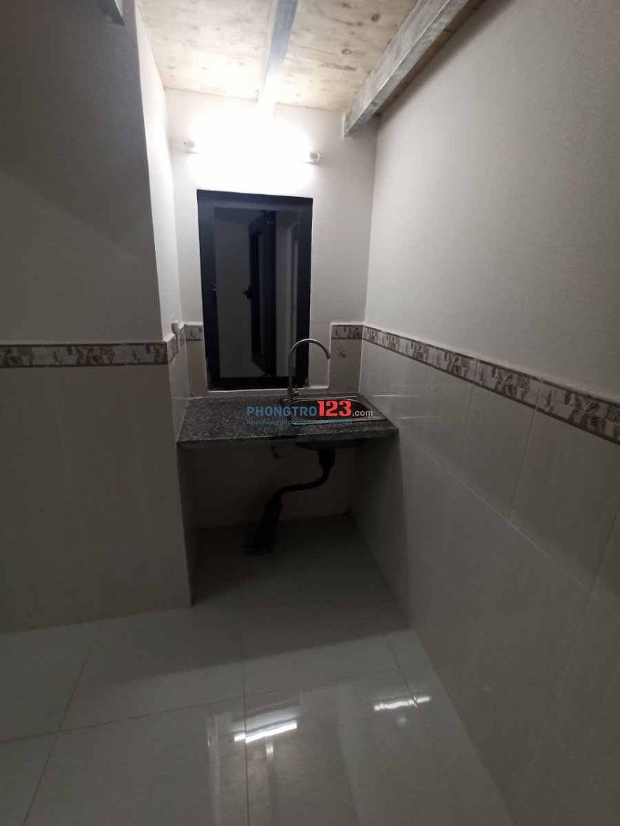 Phòng trọ mới xây ,DTSD 25m2, Linh Đông, T.Đức