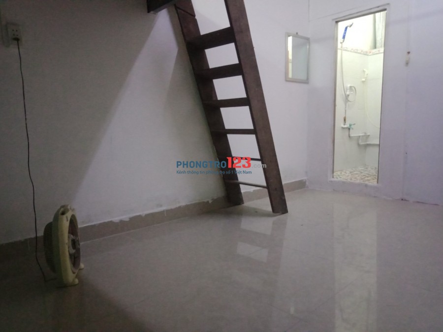 PHÒNG CÓ GÁC SẠCH SẼ MÁT MẺ GẦN CẦU THỊ NGHÈ