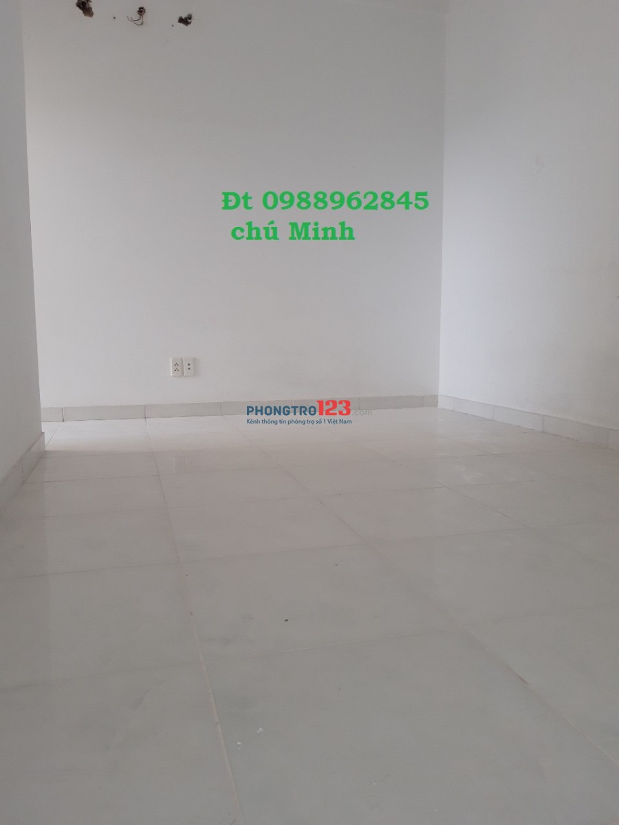 Cho thuê căn hộc hung cư Cao ốc Phố Đông - Hoa Sen 66m² 2PN