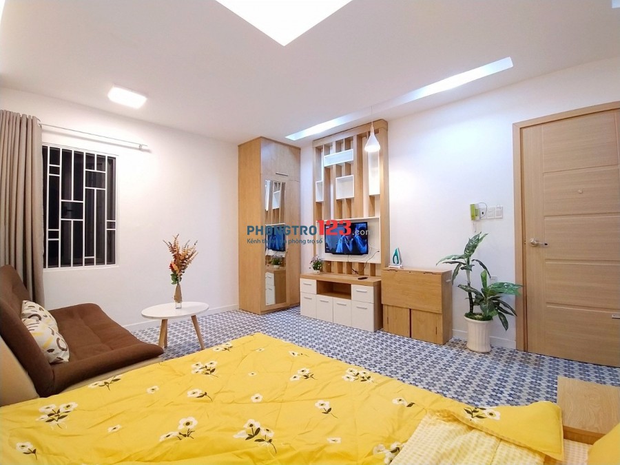 Căn hộ FULL nội thất SIÊU XỊN, cách chợ Bà Chiểu 5p