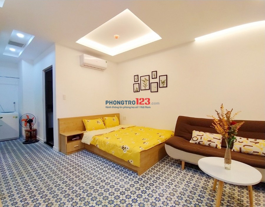 Căn hộ FULL nội thất SIÊU XỊN, cách chợ Bà Chiểu 5p