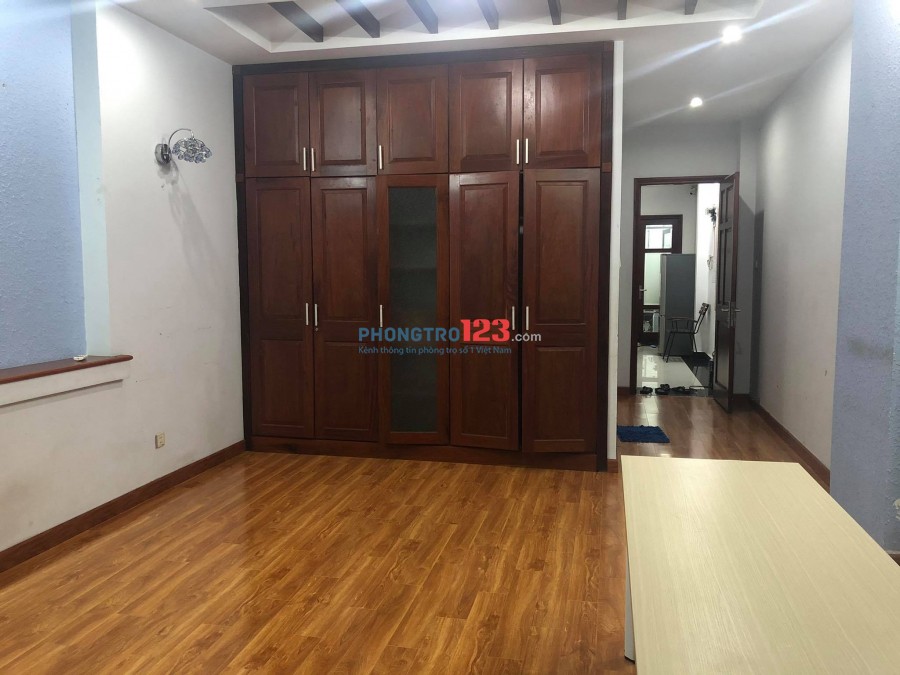  Cho Nữ Thuê PHÒNG HƠN 40m2,ĐẦY ĐỦ TẤT CẢ NỘI THẤT & TRANG THIẾT BỊ,TRUNG TÂM SÀI GÒN,QUẬN 3,QUẬN 10
