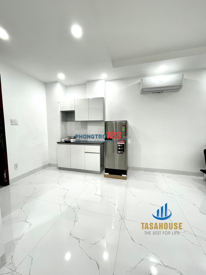 PHÒNG CAO CẤP QUẬN 3 MỚI KHAI TRƯƠNG