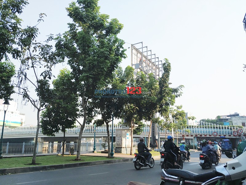 Phòng sân thượng 50m2 view tp, Chợ Tân Định, Cầu Kiệu