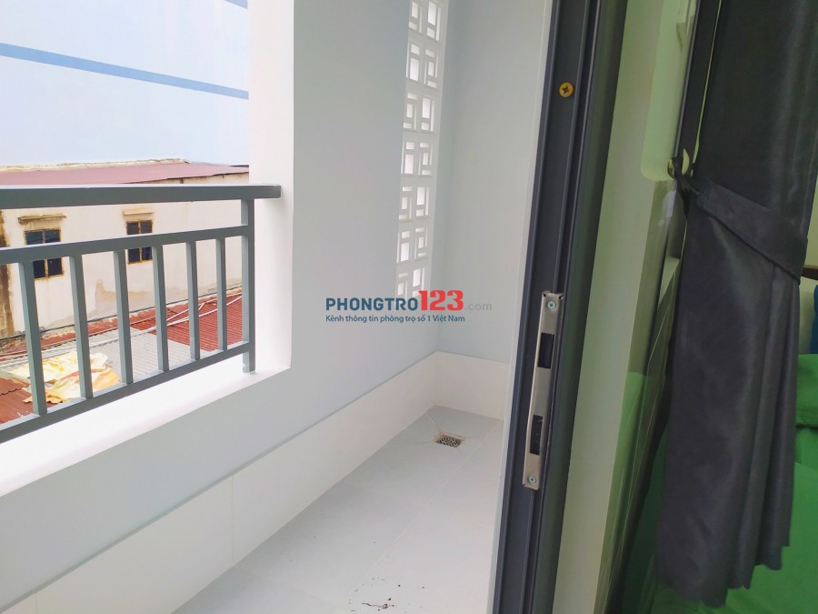 Căn Hộ Mới Xây Full Nội Thất Có Ban Công Rộng Cống Lở Tân Bình