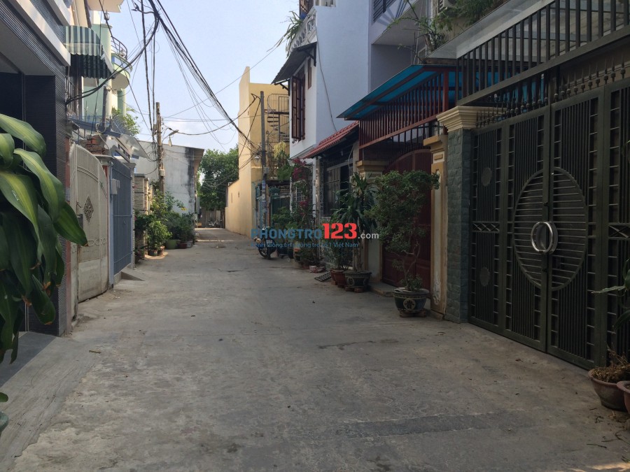 Cho thuê nhà tại 293/13 Bạch Đằng, P15, Q. Bình Thạnh.
